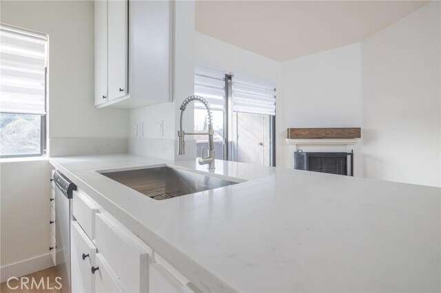 Foto del edificio - 12573 Bradley Ave