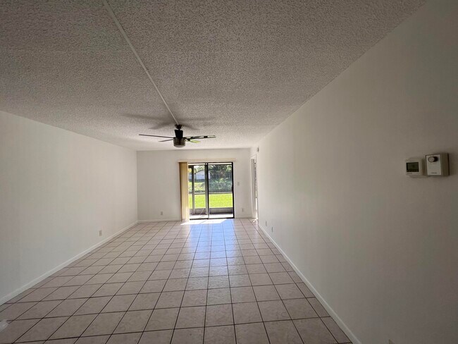 Foto del edificio - 9431 Boca Cove Cir