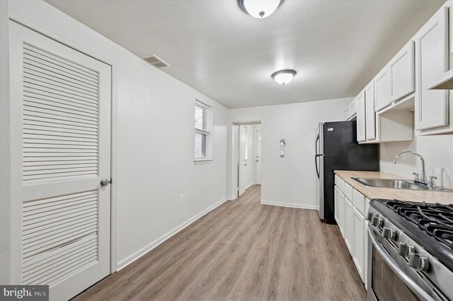 Foto del edificio - 1016 Potter St