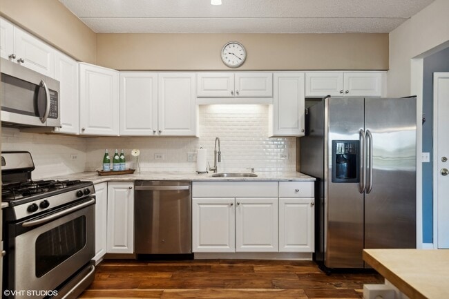 Building Photo - 1 S Lincoln Ave