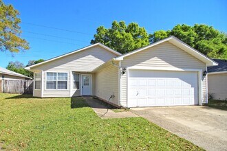 Building Photo - 2081 Sequoia Cir