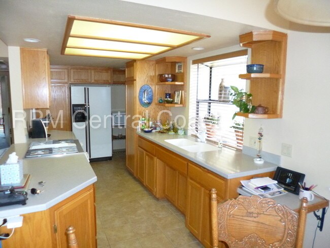 Foto del edificio - Lease Pending - Morro Bay Beach Cottage