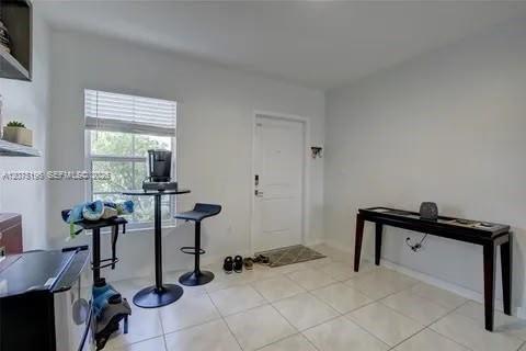 Foto del edificio - 565 NE 5th Pl