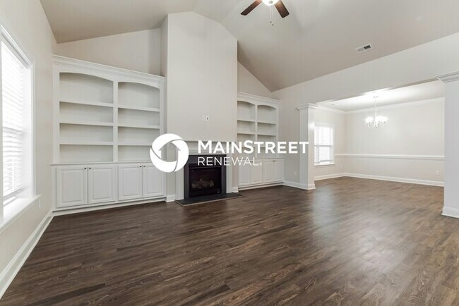 Foto del edificio - 3 Bedroom Pet-Friendly Home in CLAYTON, NC with Main Street Renewal