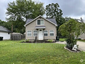 Building Photo - 2527 Hartline Dr