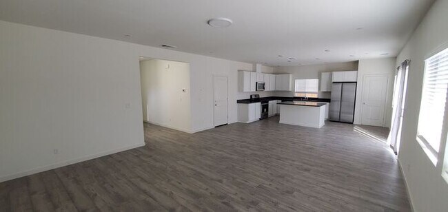 Building Photo - Stockton Fantastic Brand New 4 Bedroom Hom...