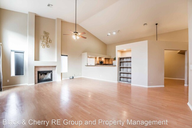 Building Photo - 5 br, 3 bath House - 1187 Winnipeg Court