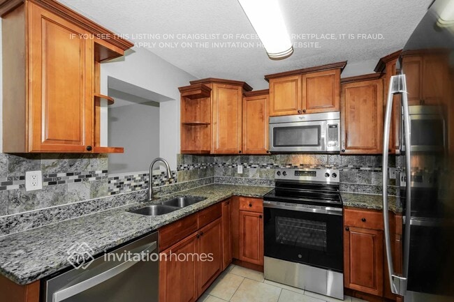 Building Photo - 8012 Pine Hill Dr