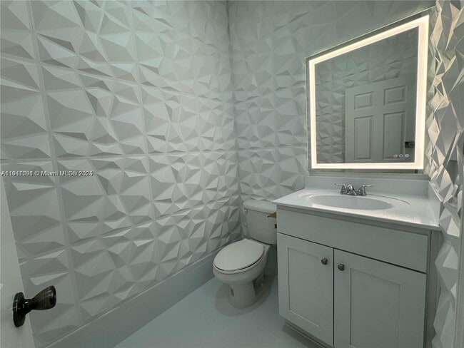 Foto del edificio - 10012 NW 7th St