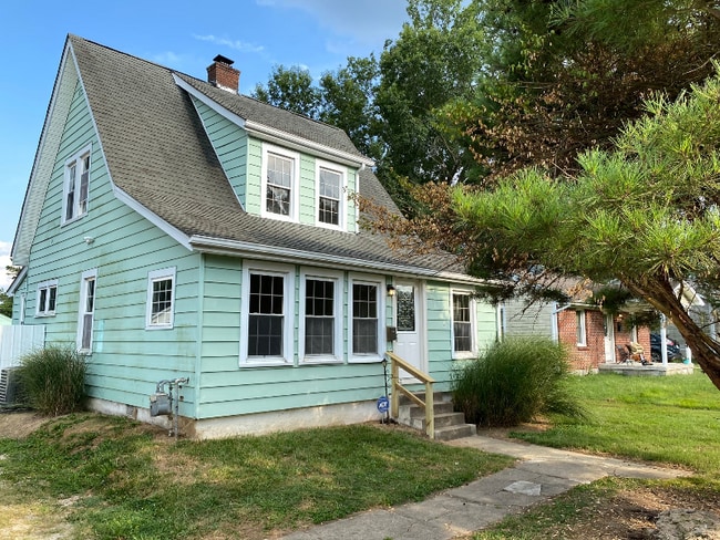 Building Photo - 7173 Beechland Ave