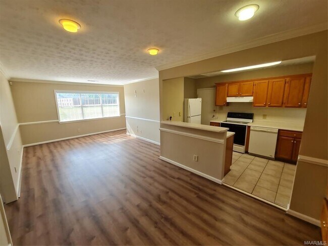 Foto del edificio - 3709 Le Bron Rd