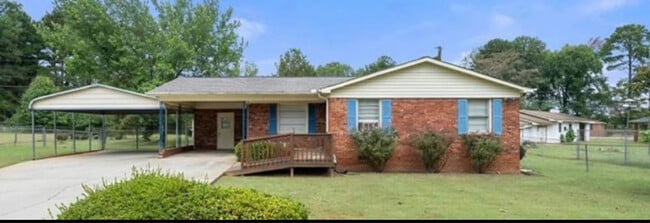 Building Photo - 705 Woodmont Cir