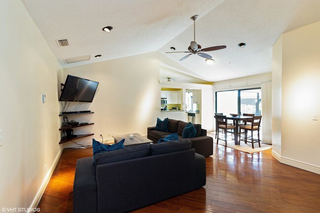 Foto del edificio - 700  Bannock Court