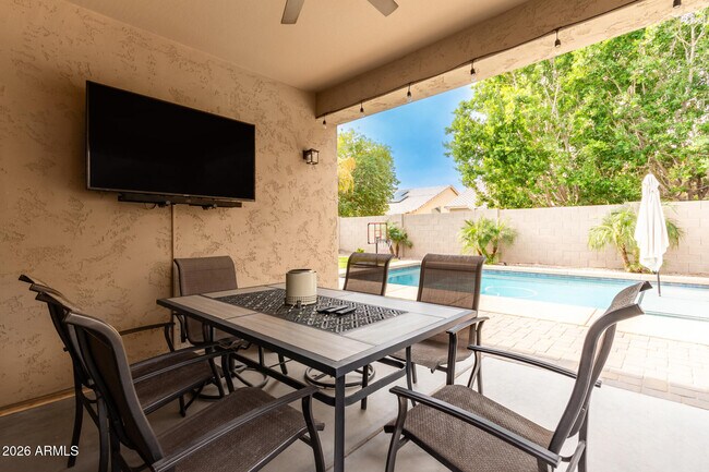 Foto del edificio - 15866 N 76th Ave