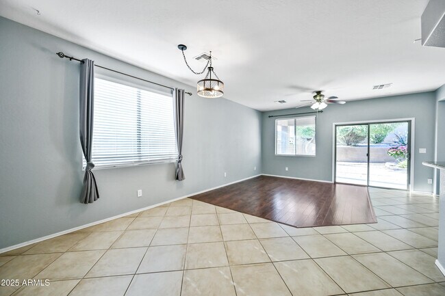 Foto del edificio - 3732 W Ghost Flower Ct