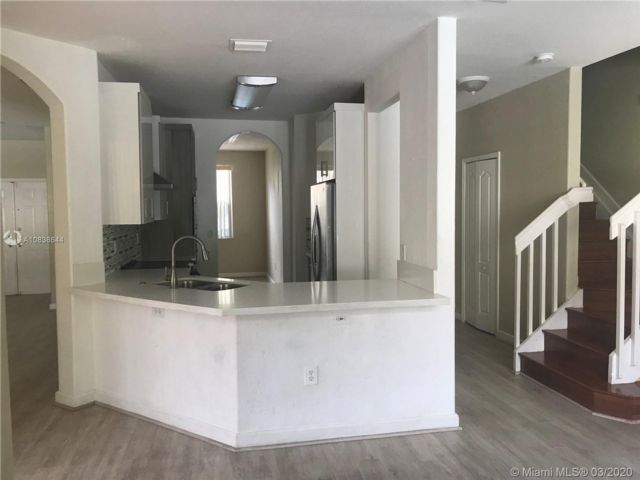 Foto del edificio - 17035 SW 34th St