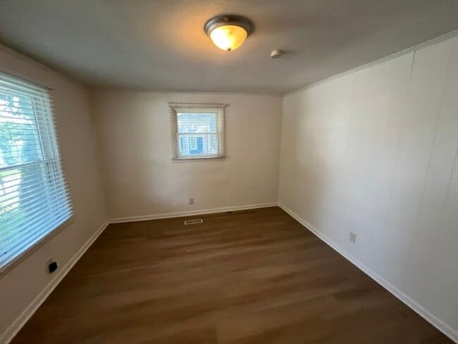 Photo - West Nashville 3BR Duplex Apartment
