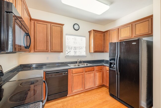 Foto del edificio - 2 Bed - 2 Bath West Nashville Condo