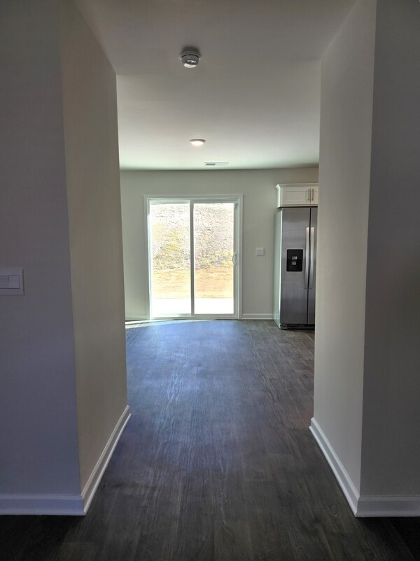 Building Photo - 429 Delahays Rd