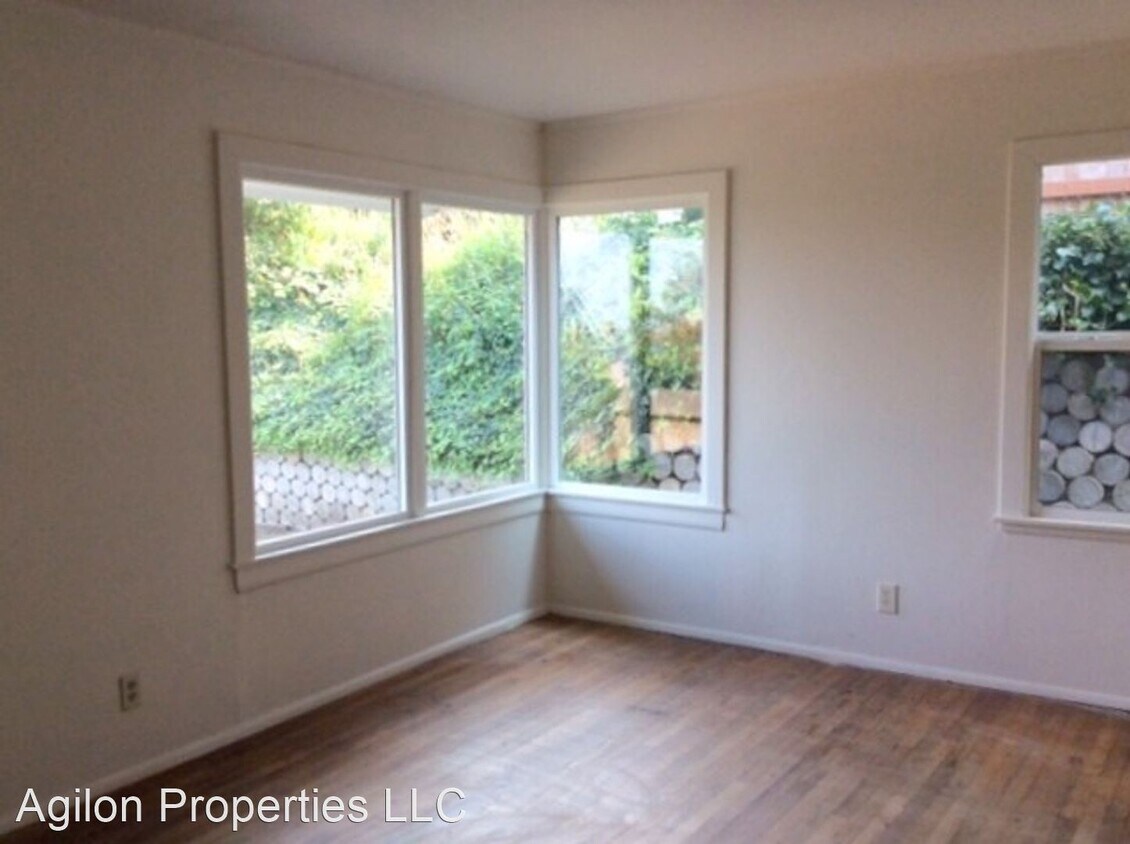Primary Photo - 2 br, 1 bath House - 4347 29th Ave W