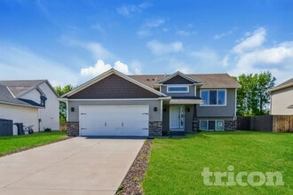 Building Photo - 11575 75th St NE