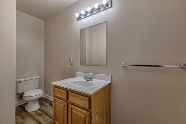 Building Photo - The Penn Quarters-Old Town