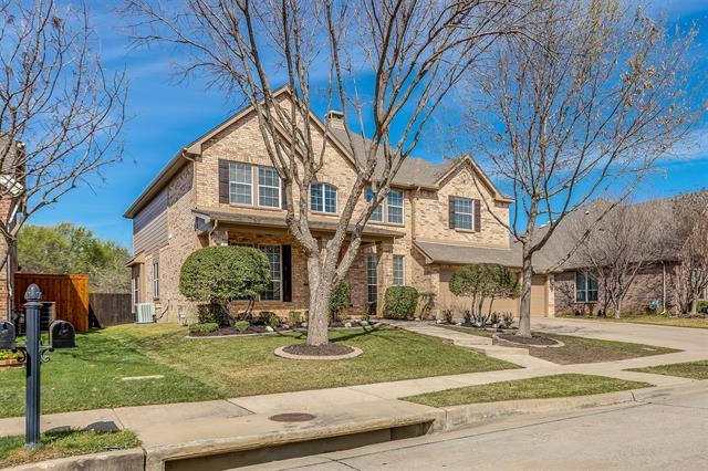Building Photo - 2476 Lakewood Dr