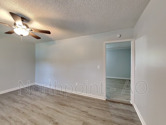 Foto del edificio - 2966 Kathy Ln NW