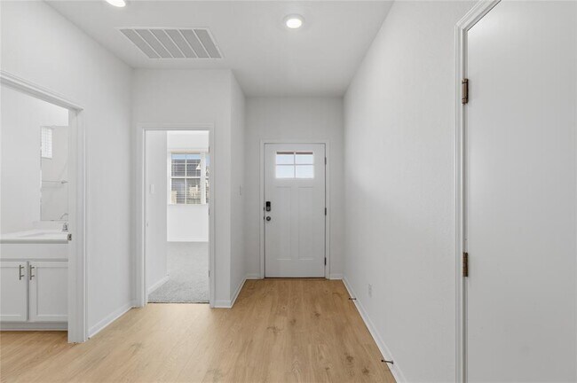 Foto del edificio - 465 Brooks Ranch Dr