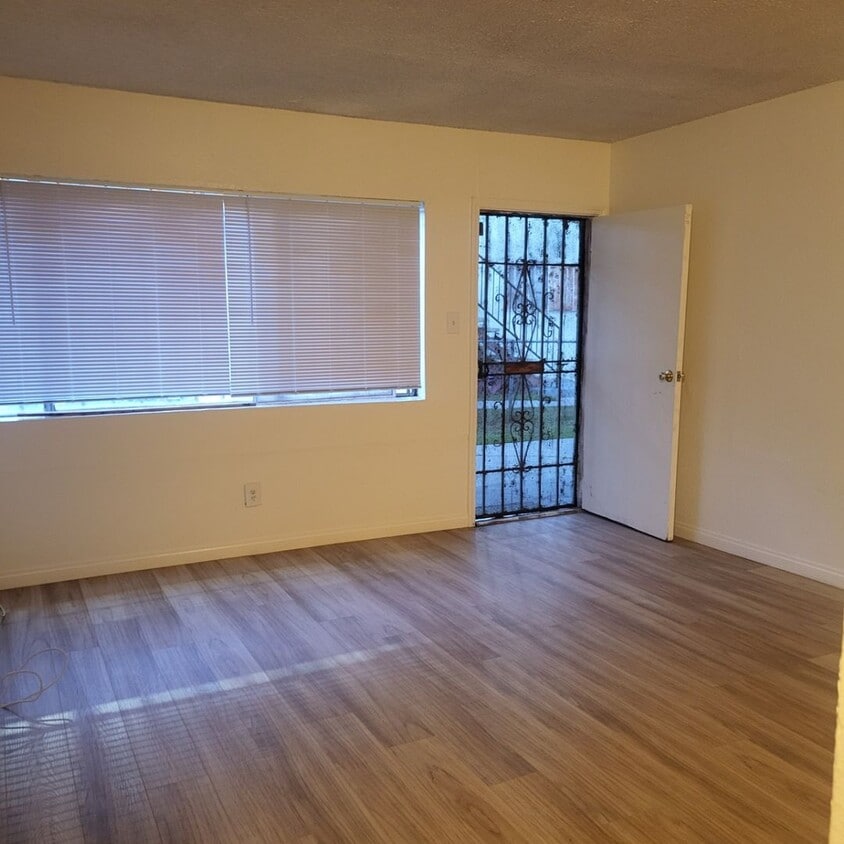 Photo - 2315 W. Compton Blvd.