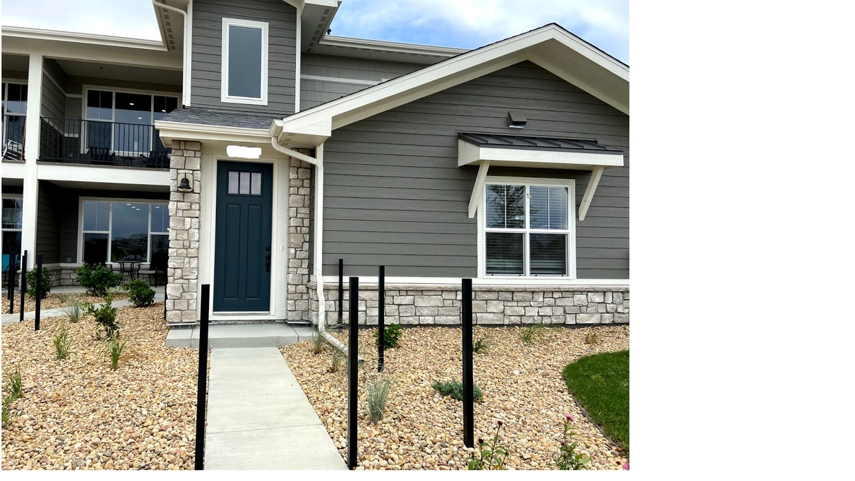 Primary Photo - 4128 S Park Dr