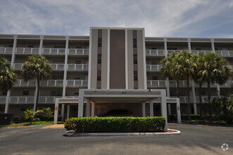 Building Photo - 1225 Riverside Dr