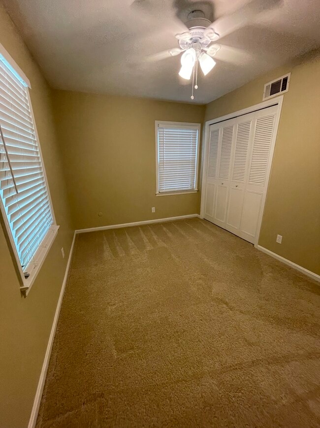 Bedroom - 2105 Young St