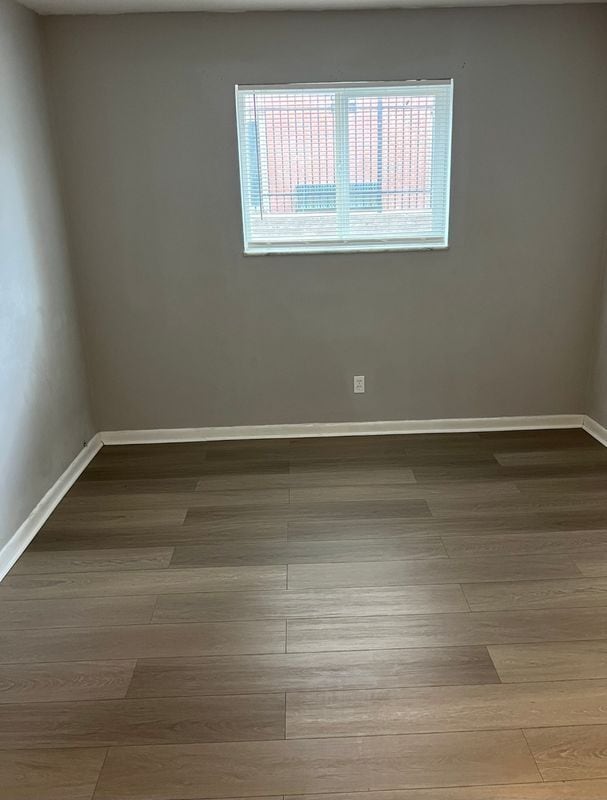 Building Photo - 475 W Grand Ave