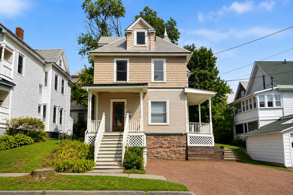 Photo - 36 Buell St (Burlington, VT)