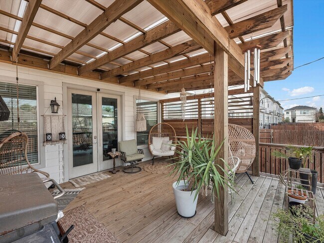 Foto del edificio - 410 Yale Oaks Ln