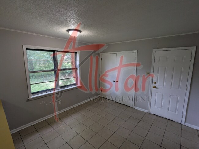 Building Photo - 2905 Brook Cove