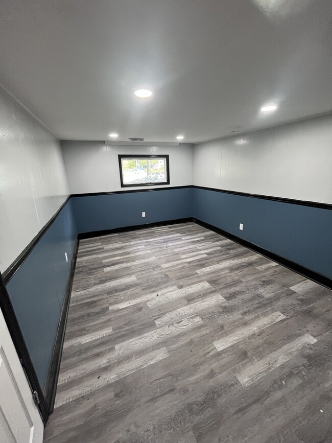 Building Photo - 16 Kaine Dr