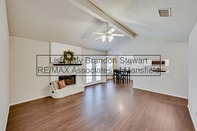 Foto del edificio - 832 Blue Ridge Dr