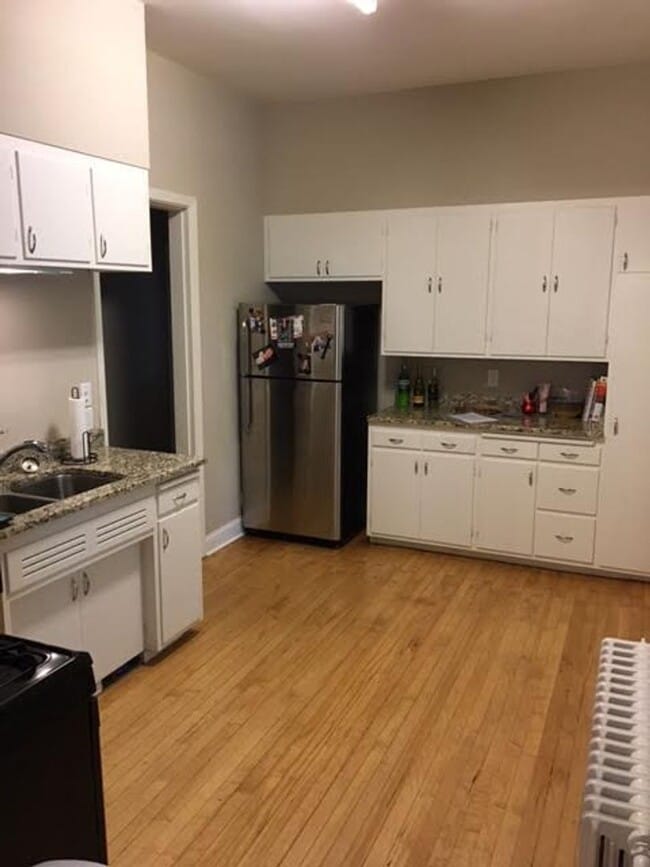 Foto del edificio - 629 6th St SE