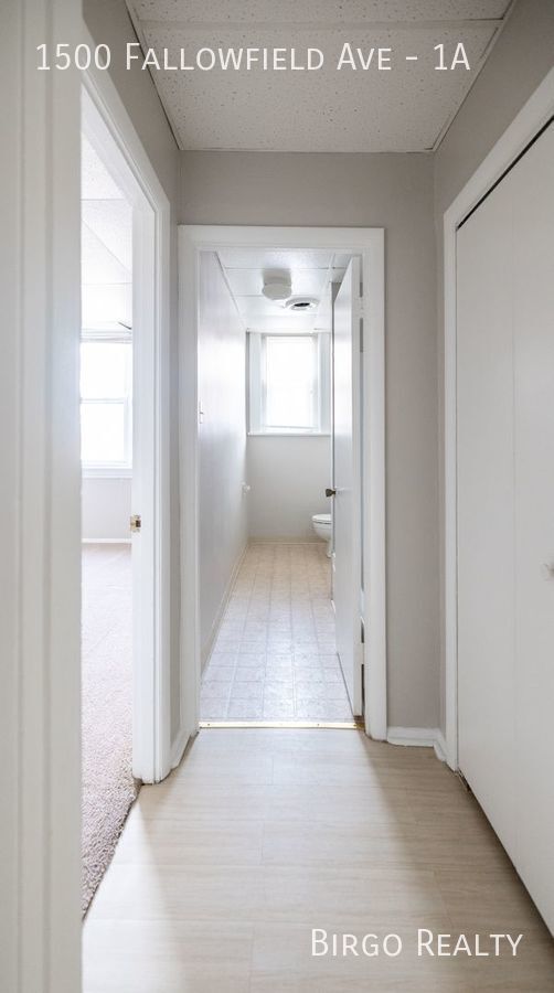 Building Photo - Amazing Price on Studio in Beechview.