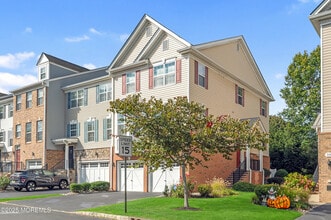 Building Photo - 308 Princeton Court