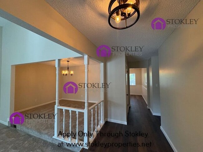 Foto del edificio - 18 Bonnie Pl