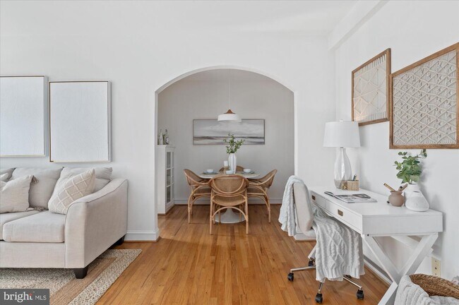 Foto del edificio - 1365 Kennedy St NW