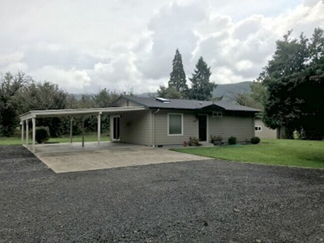 Building Photo - Charming rural cottage