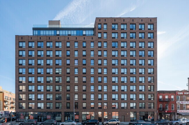 Building Photo - 555 4th Ave