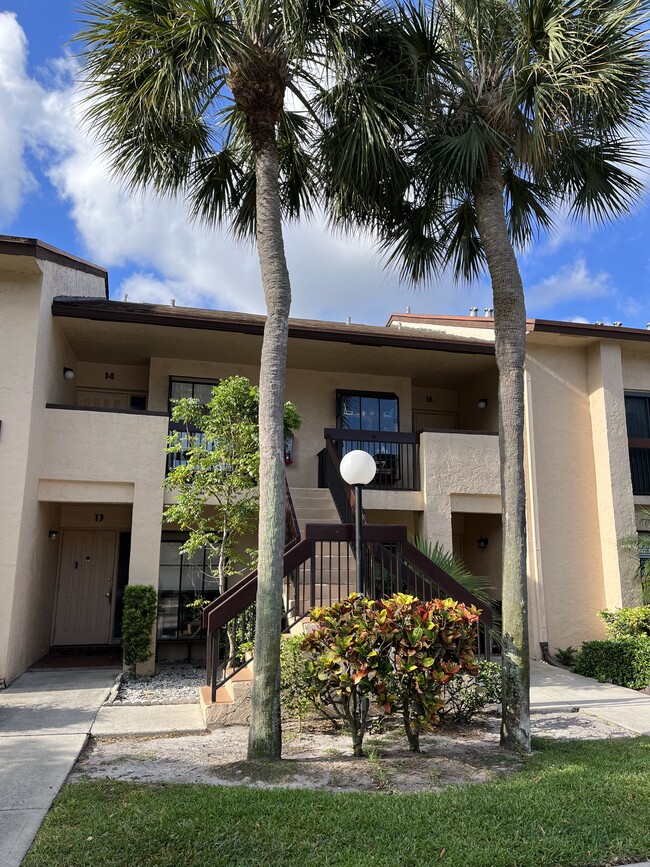 Foto del edificio - 2339 SW 15th St