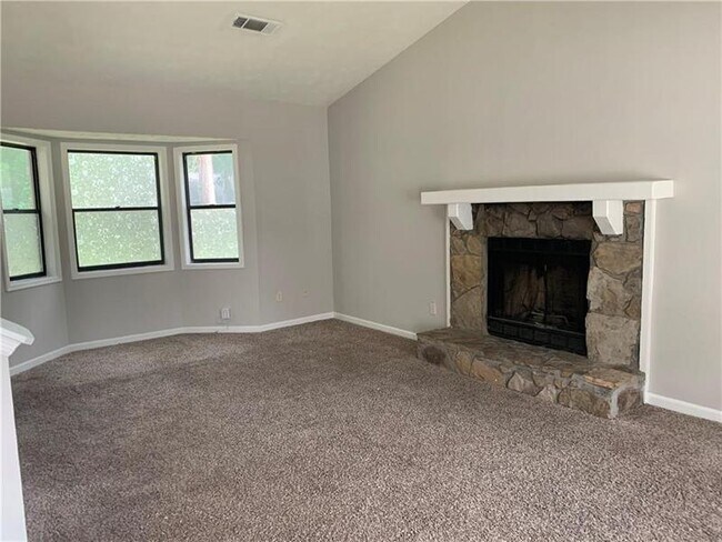 Building Photo - 5132 Station Cir