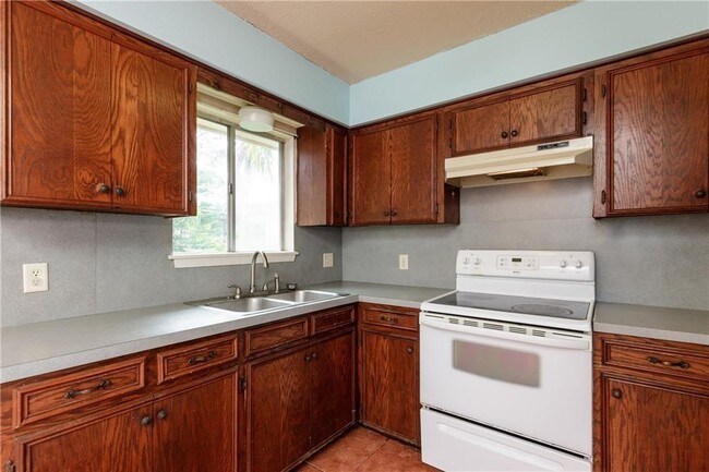 Foto del edificio - 117 Yorktown Blvd