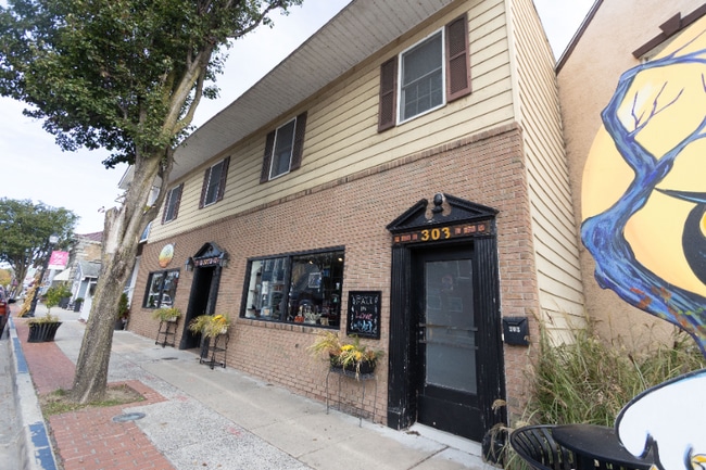 Foto del edificio - 303 St John St